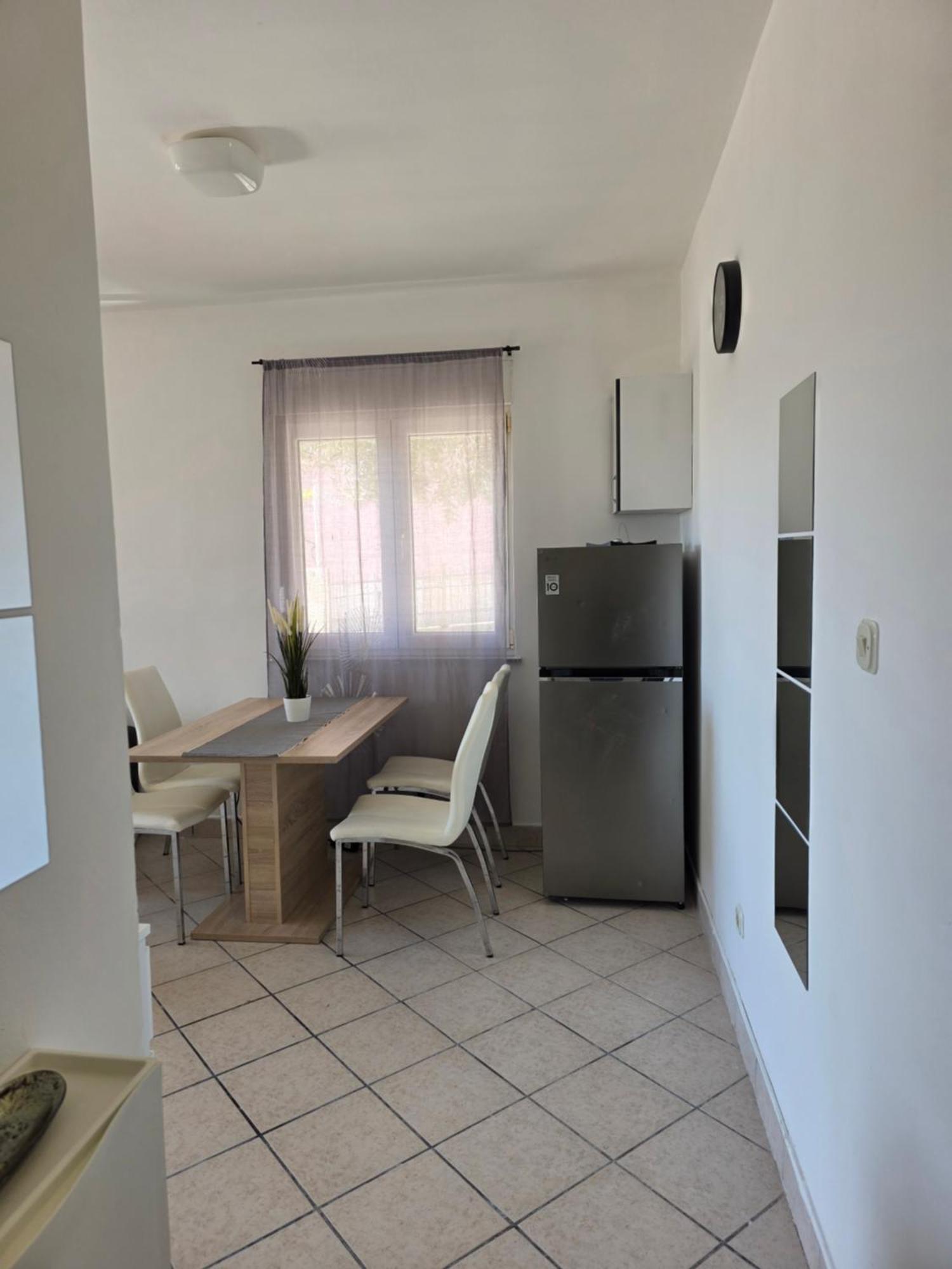 Apartman Teo Vodice Esterno foto